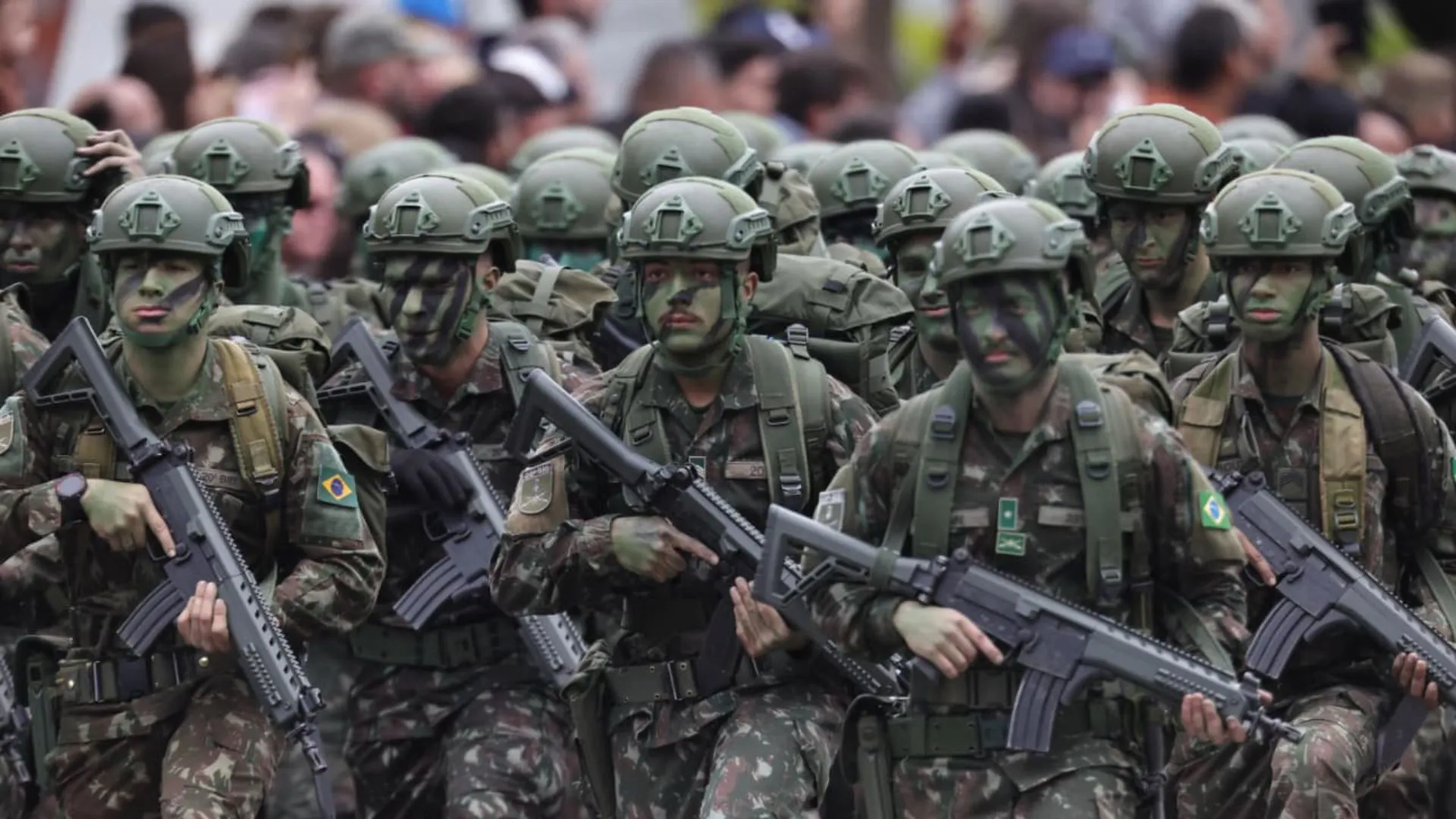 Desfile Independência em Curitiba
