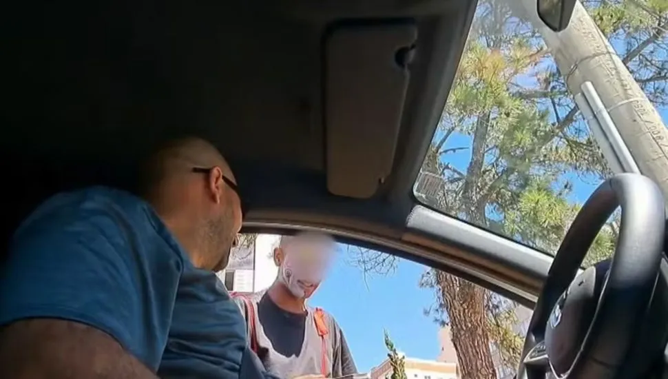 Com roupas de palhaço, homens pediam doações falsas em Curitiba