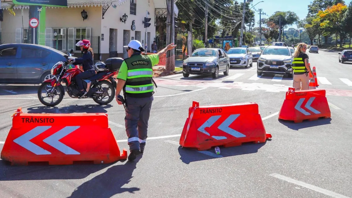 Bloqueios de transito em curitiba