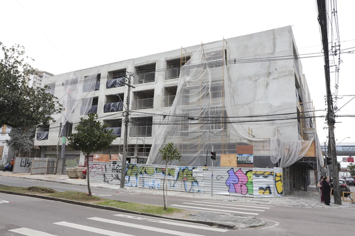 Edifício Apolo, no Centro de Curitiba, passa por retrofit