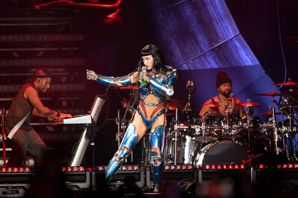 katy perry curitiba capa site