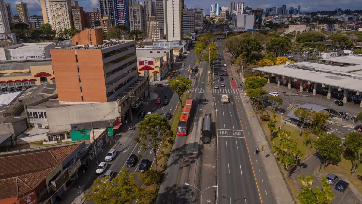 Obras na rodoferroviária de Curitiba