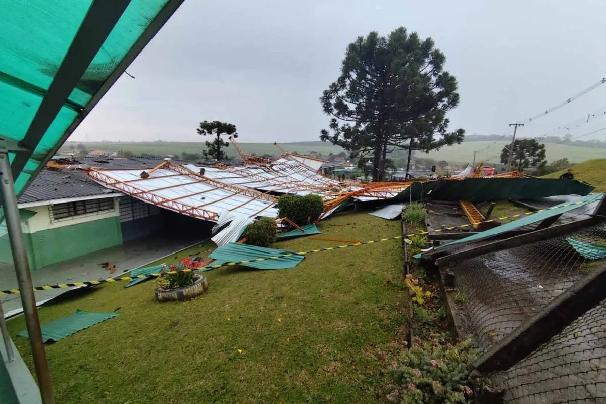 Chuva no Paraná provoca estragos em diversos municípios