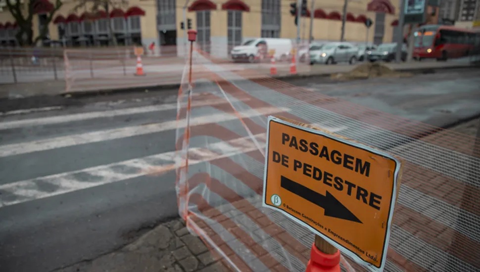 Obras na região do rodoferroviária de Curitiba