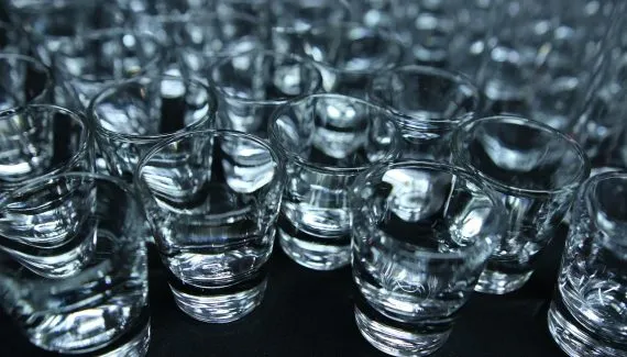 Surto de metanol no Brasil chega ao fim: 22 mortes confirmadas