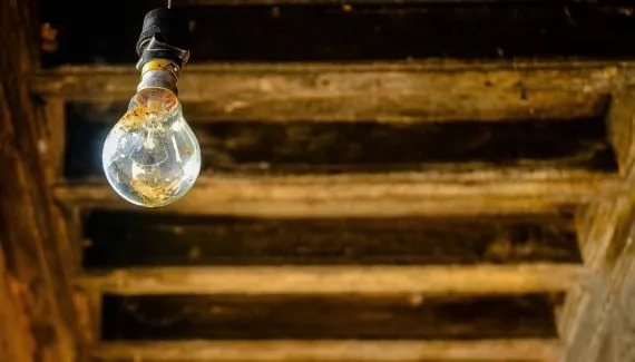 Justiça obriga Copel a melhorar fornecimento de energia na RMC