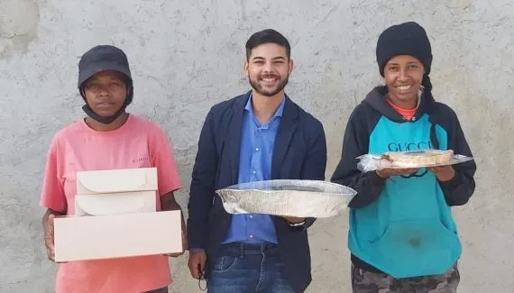 Tribuna ajuda a realizar sonho de catadora de papel de Curitiba: ter uma Ceia de Natal