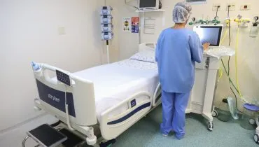 Tragédia em Curitiba: infecção rara alerta pais para sintoma ignorado