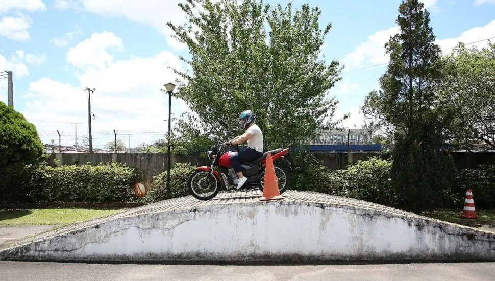 Prova prática para CNH para moto no Paraná