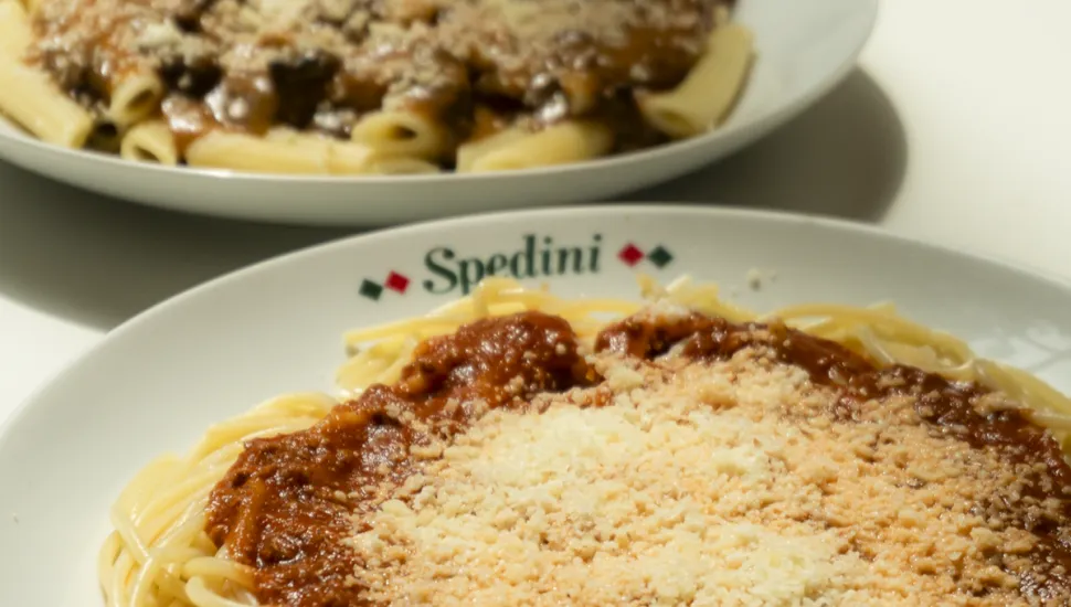 Spedini realiza promoção de massas