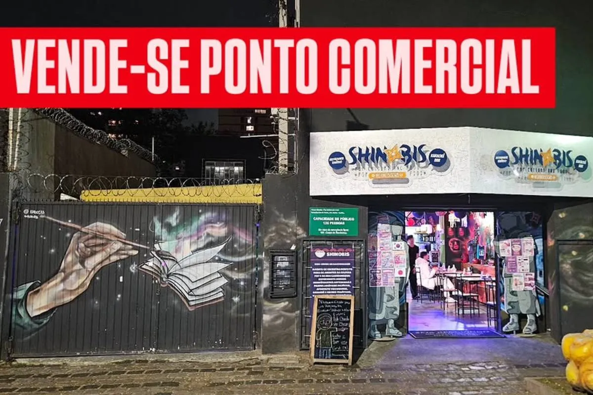 Imagem publicada nas redes sociais mostra o local com a inscrição de "passa-se o ponto comercial"