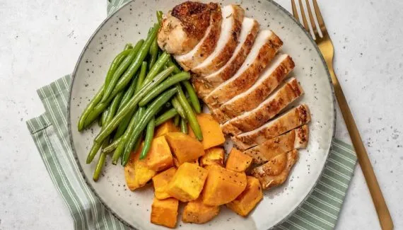 Almoço saudável: 5 receitas práticas e ricas em proteínas