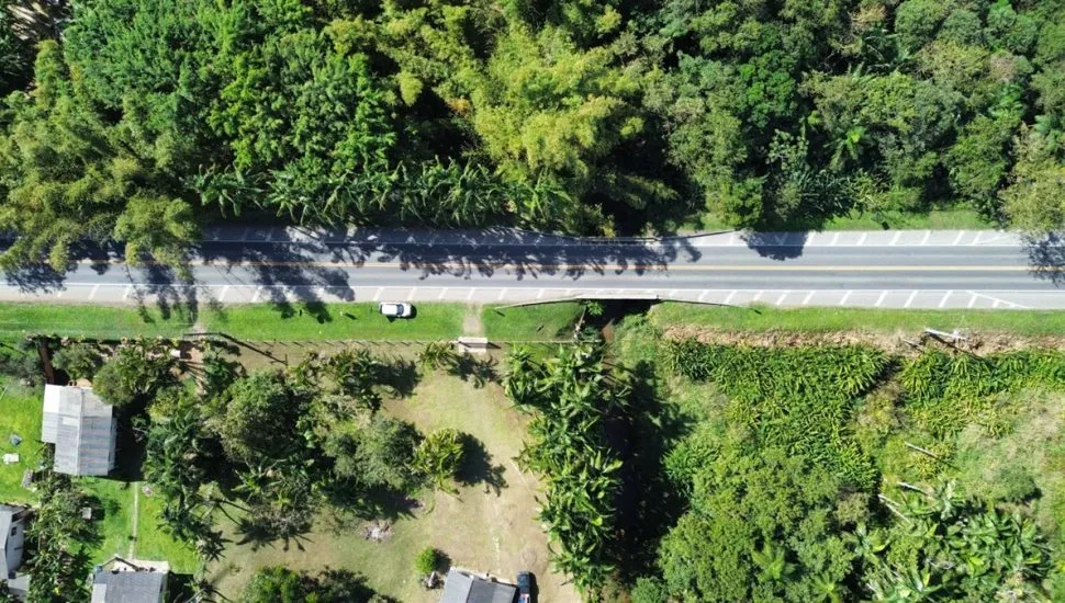 Imagem da PR 408, em Morretes