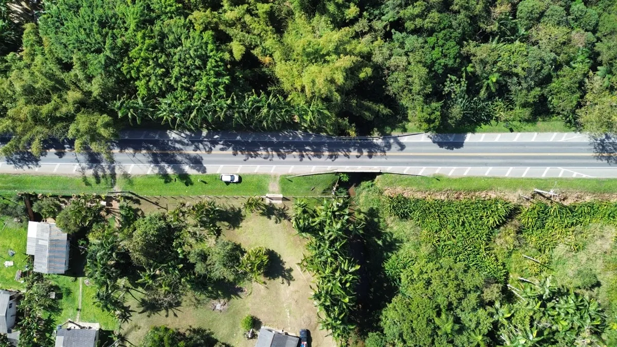 Imagem da PR 408, em Morretes