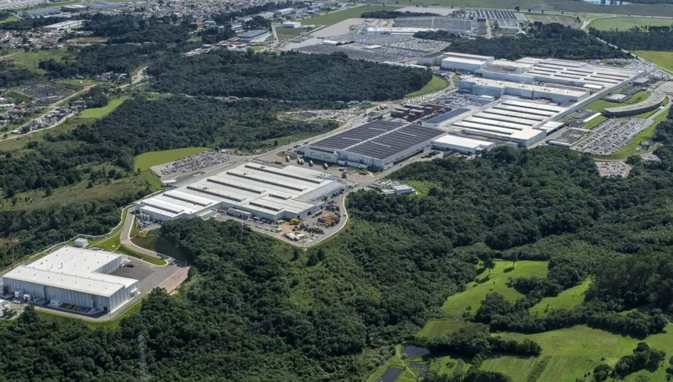 Grande Curitiba terá 1ª montadora da Geely após parceria com a Renault