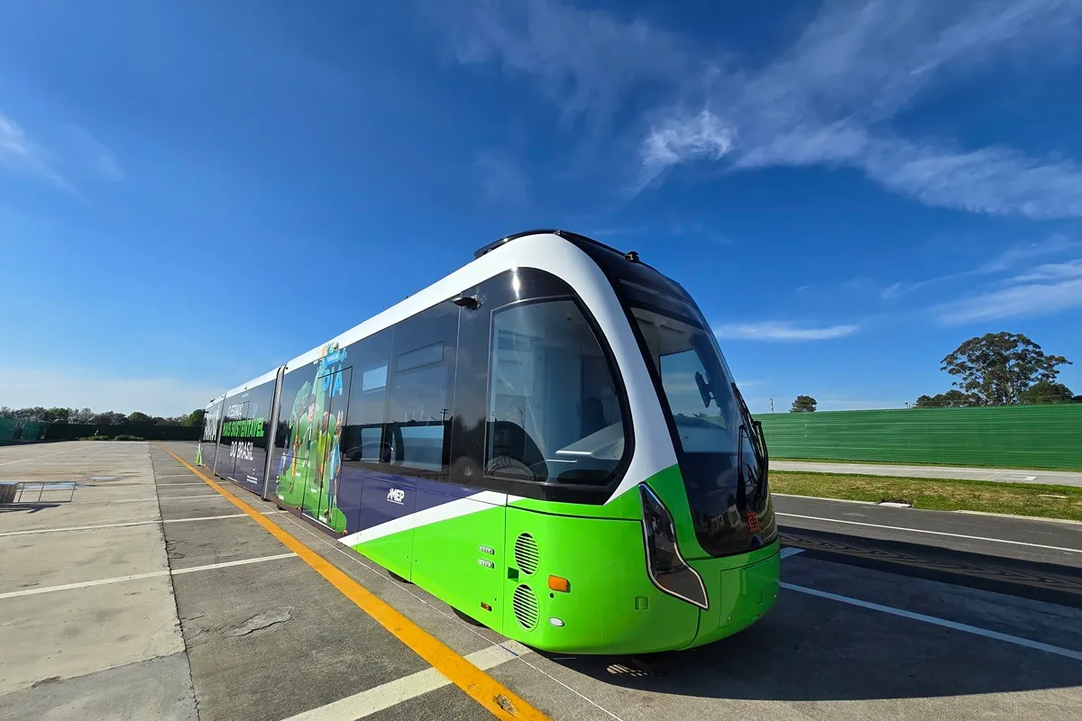 Bonde Urbano Digital, que irá rodar na Grande Curitiba