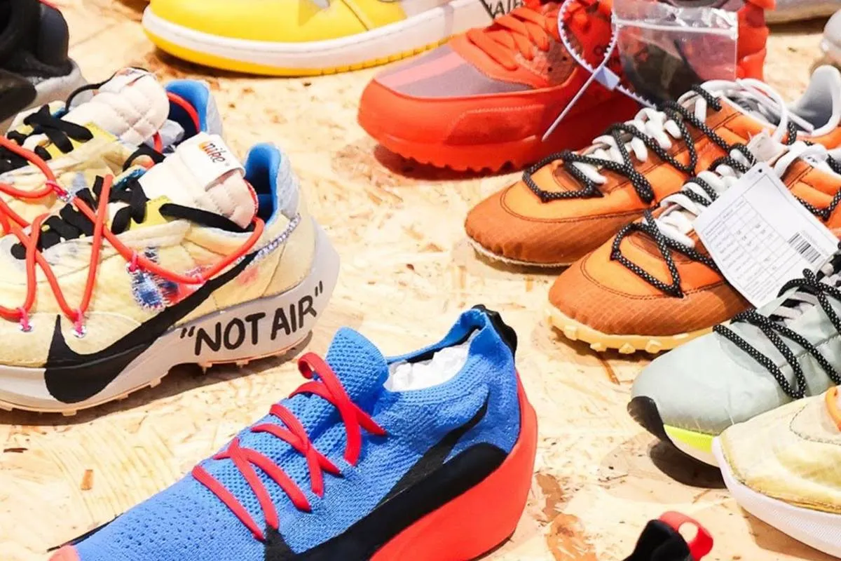 Imagem mostra tênis coloridos da Nike.