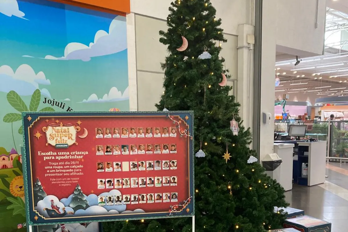 Angeloni lança campanha de Natal 2025 em Curitiba