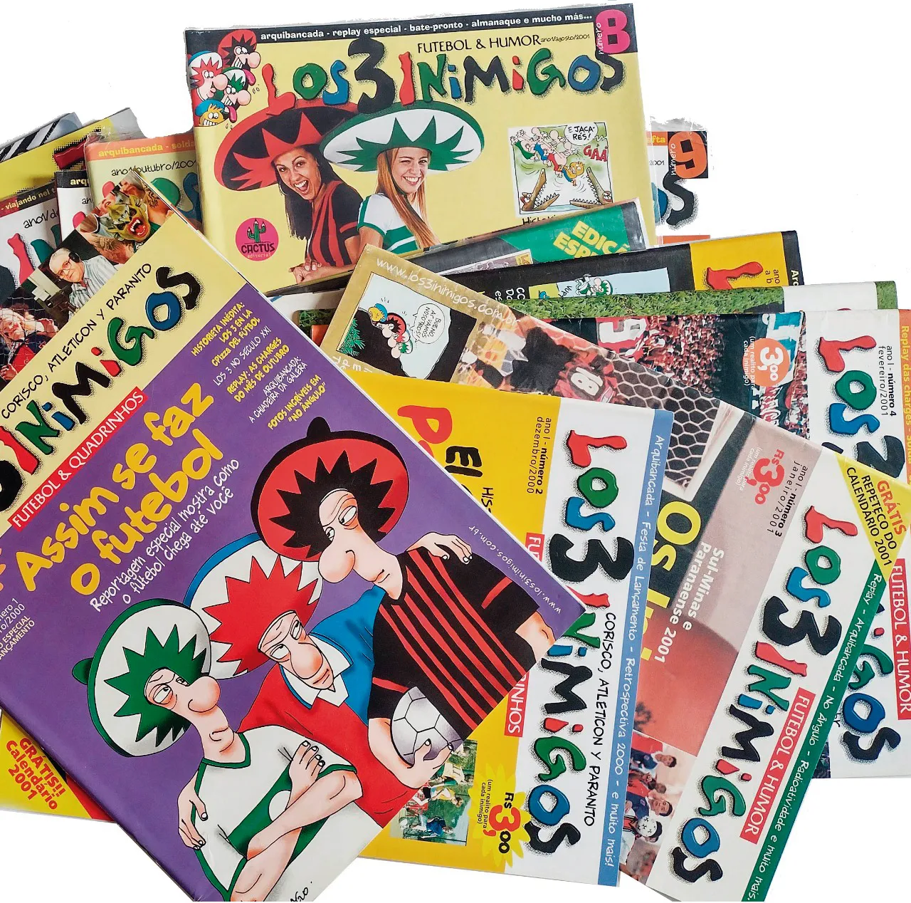 Los três inimigos -
Revistas e álbuns. Foto: Tiago Recchia
