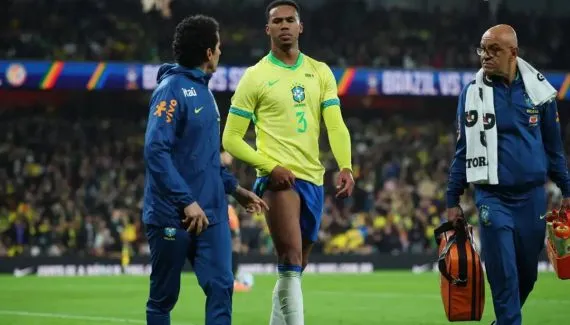 Zagueiro Gabriel Magalhães é cortado da seleção brasileira