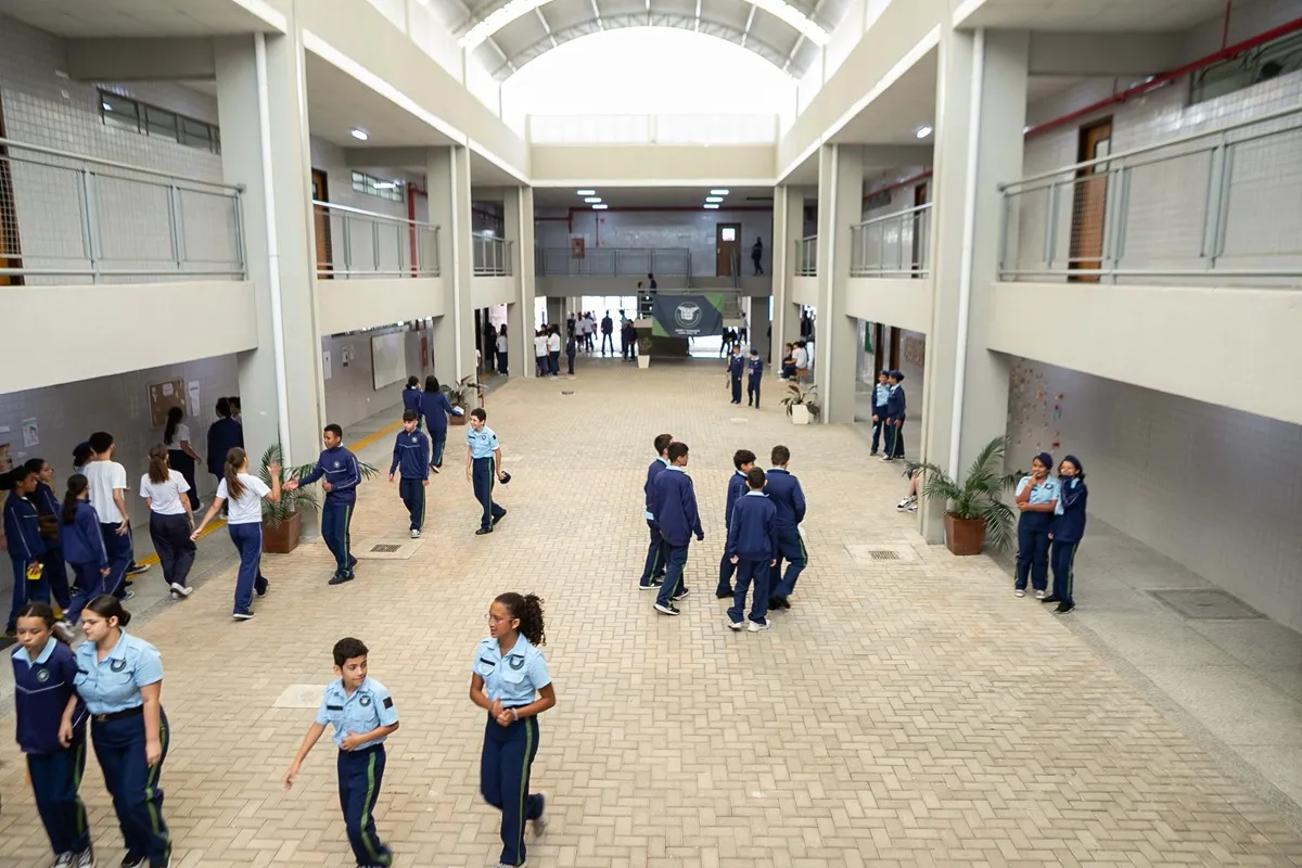 aumentam número de colegios civico militares no paraná