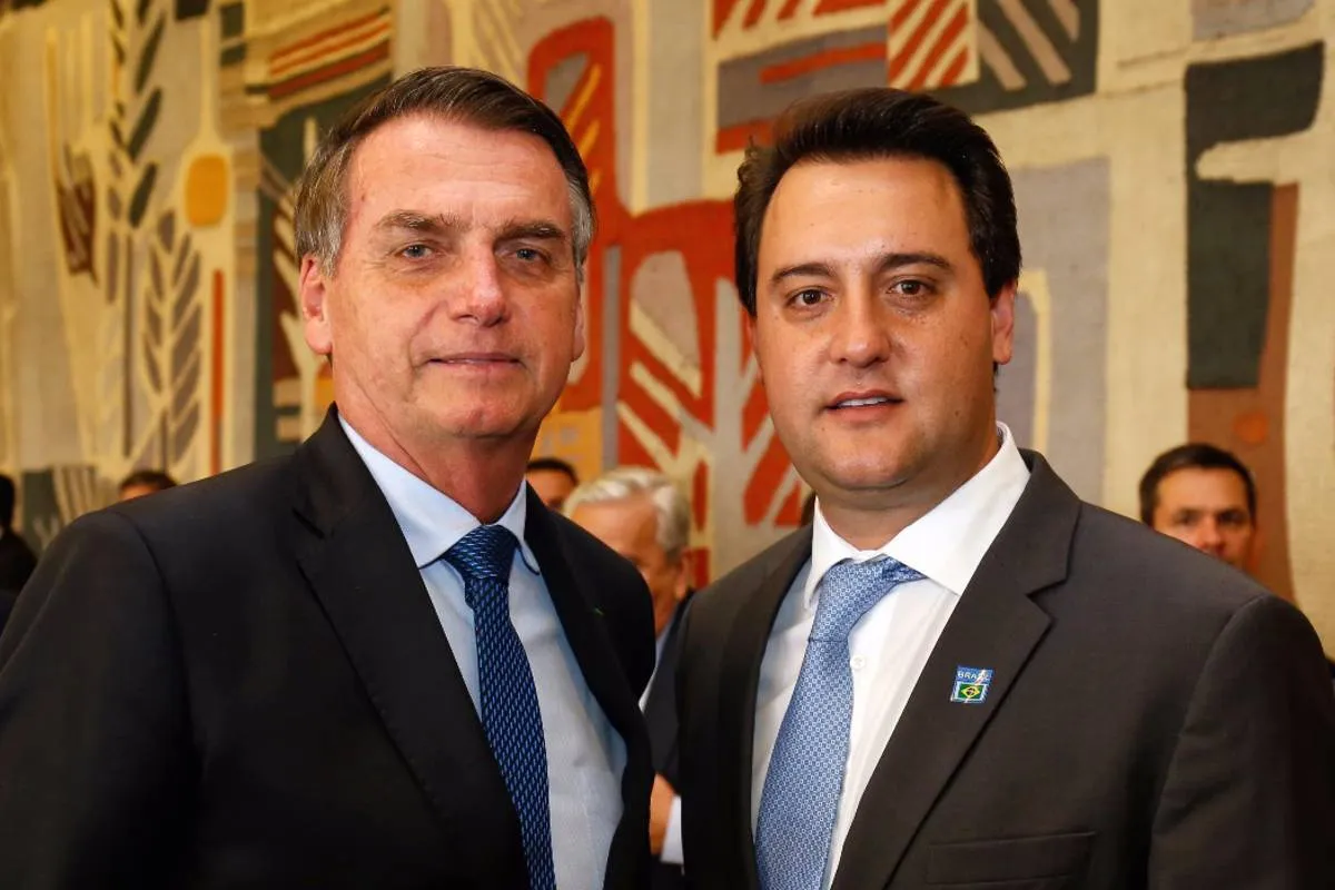 Imagem mostra Jair Bolsonaro e Ratinho Jr
