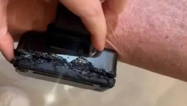 Imagem mostra a tornozeleira de Jair Bolsonaro queimada com ferro de solda