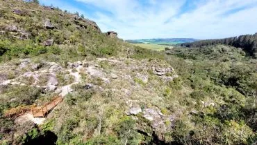 Imagem mostra o mirante do Buraco do Padre.