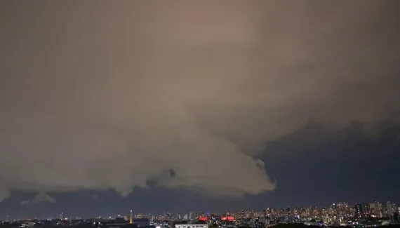 Ciclone se afasta, mas nova tempestade avança para o Paraná