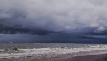 Litoral do Paraná com formação de temporal.