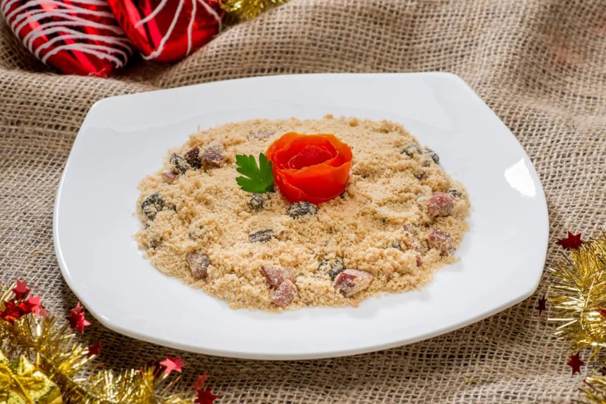 Farofa de Natal: 3 receitas deliciosas e práticas para a ceia