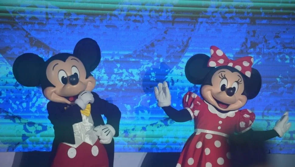 abertura natal disney curitiba