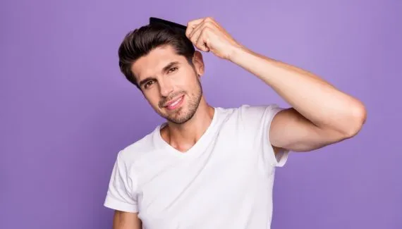 Calvície em homens e mulheres: entenda as diferenças e as causas