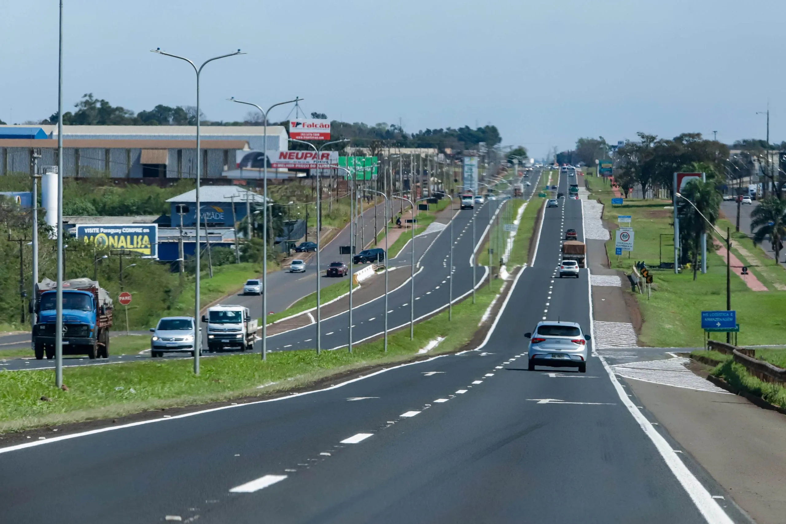 Emplacamentos de veículos no Paraná crescem 20% em novembro