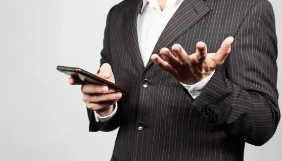 Desligar ou reiniciar o celular? A dica de segurança do FBI que ninguém te contou