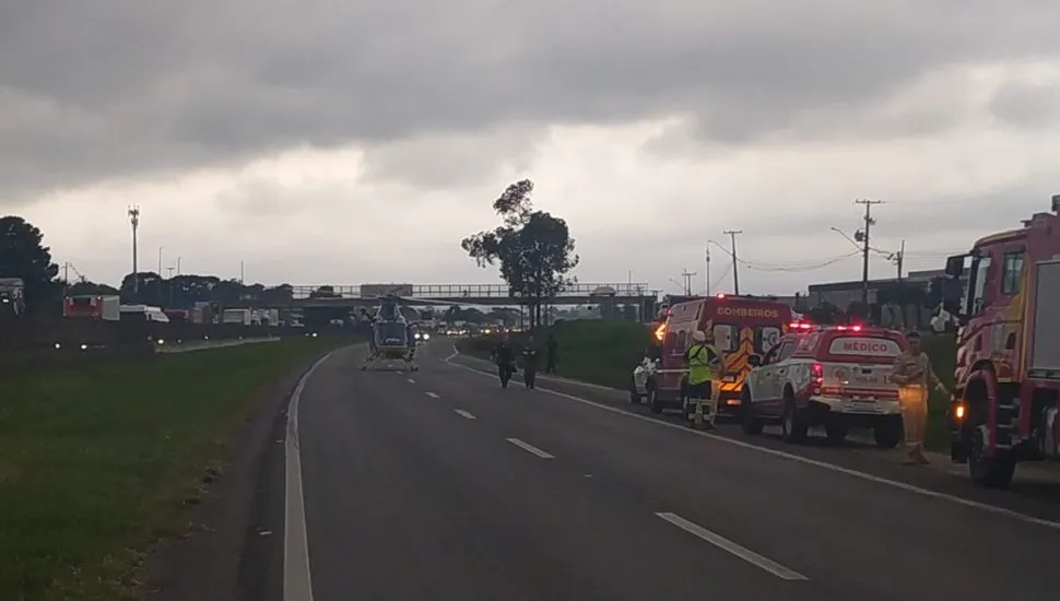 Acidente no Contorno Leste causa grande congestionamento em Curitiba