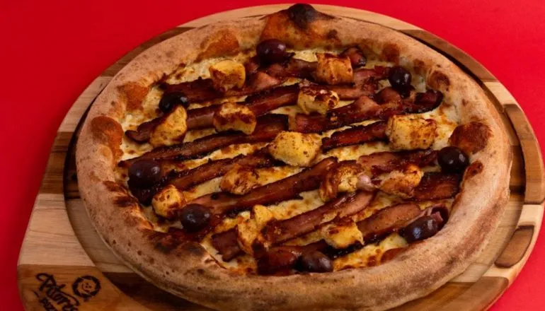 Ceia de Natal vira sabor de pizza em Curitiba: Peru, Tender, farofa e mais