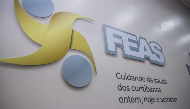 Feas abre processo com 153 vagas em Curitiba e salários de até R$ 25,3 mil