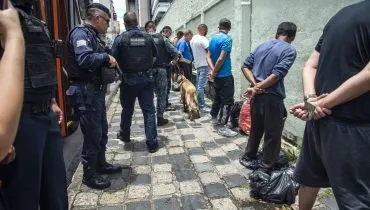 Linha de ônibus de Curitiba terá escolta diária para evitar fura-catraca