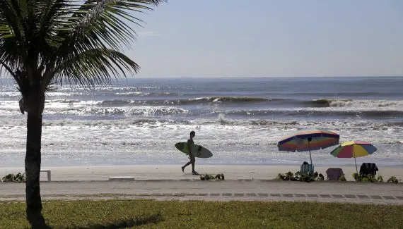 Verão começa neste domingo; Paraná terá chuva irregular e calor acima da média