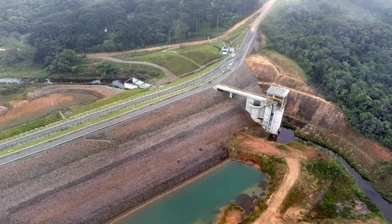 Com capacidade para 38,2 bilhões de litros, Reservatório Miringuava será enchido