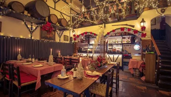 Restaurante Baviera tem a melhor decoração do Natal 2025 em Curitiba