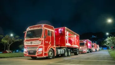 Caravana de Natal da Coca-Cola passa por Curitiba nesta terça-feira
