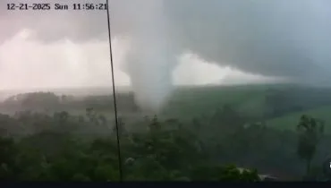 Tornado se forma a 57 quilômetros de Foz do Iguaçu