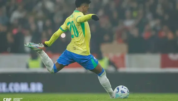 Seleção brasileira encerra 2025 na 5ª posição do ranking da Fifa