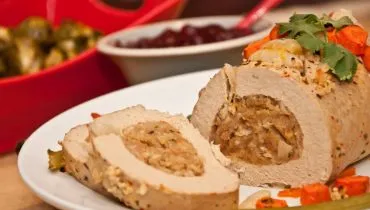 O tofurkey é uma opção vegetariana ideal para substituir o peru na ceia de Natal (Imagem: Jay Ondreicka | Shutterstock)