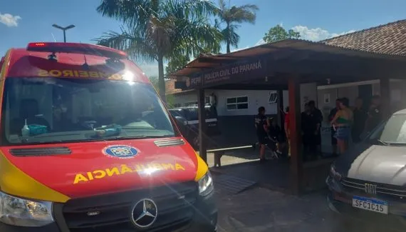 Bebê de 15 dias engasga e é salva por policial no Litoral do Paraná; Vídeo