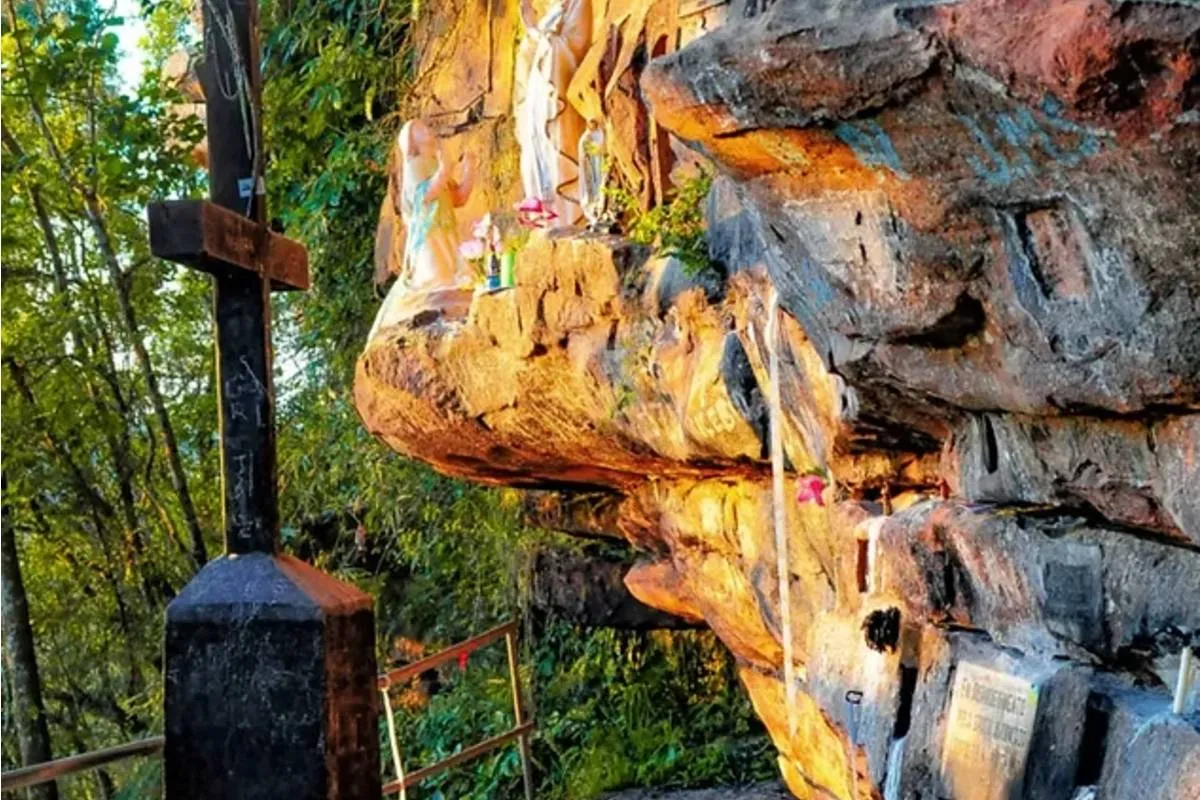 Imagem mostra o Parque Estadual do Monge, na Lapa.