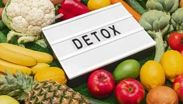 Detox pós-festas facilita o processo natural de desintoxicação do corpo (Imagem: Max kegfire | Shutterstock)