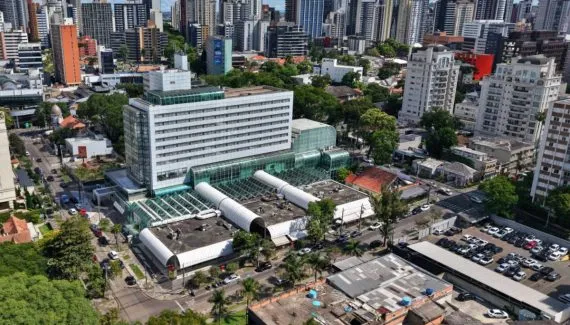 Shopping histórico de Curitiba vai a leilão por mais de R$ 500 milhões